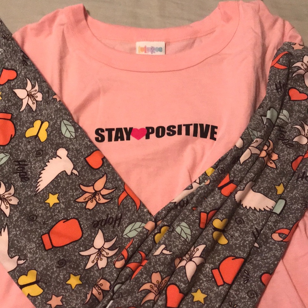 LuLaRoe BCA awareness capsule Small Liv, OS set